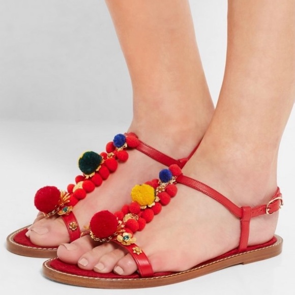 pom pom dolce gabbana sandale